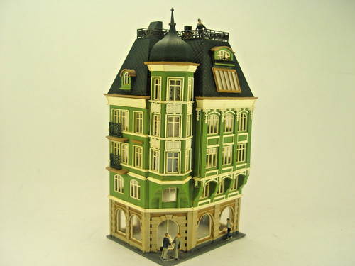Stadthaus mit figuren - stadthaus,